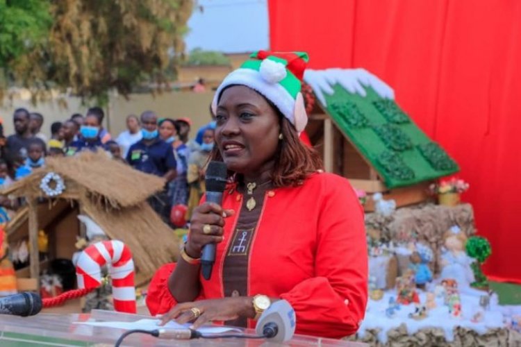 CI-Noël à Boundiali : la ministre Mariatou Koné donne le sourire à 3000 enfants   