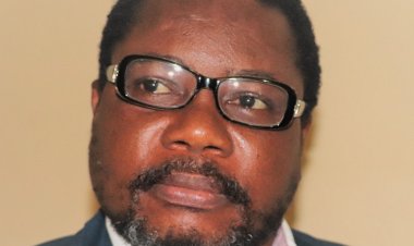 CI :  « Pourquoi, la rencontre Gbagbo-Ouattara n’a rien d’historique » (S.Takoué, auteur de « Gbagbo le petit »)