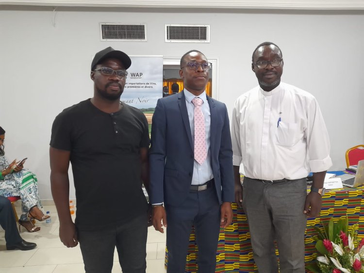 Côte d’Ivoire (Dédicace) : Wilfried Yapo Battah (philosophe) célèbre « la réflexion féconde »