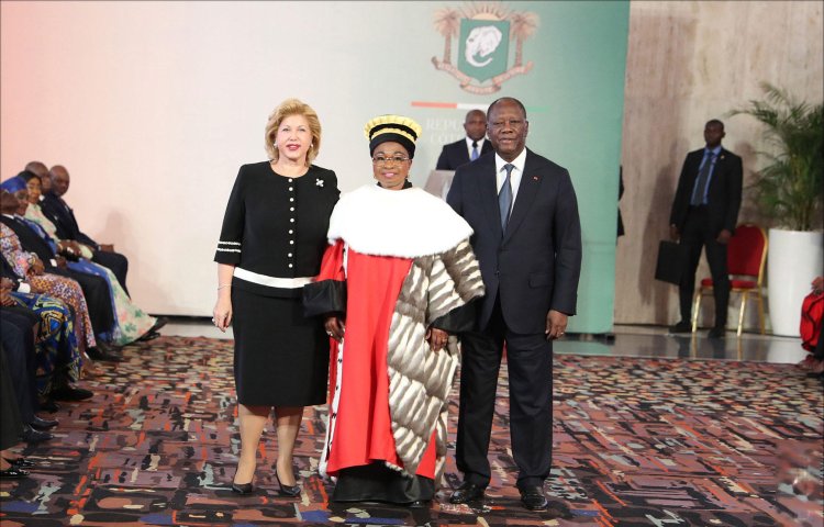 Côte d’Ivoire (Conseil constitutionnel) / Chantal Camara prête serment devant Ouattara