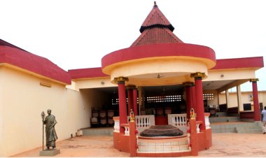 Côte d’Ivoire (Royaume Indénié) / La Cour royale « appelle à la vigilance et met en garde contre les intronisations tous azimuts »