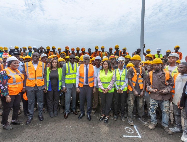Côte d’Ivoire (Abidjan-Port-Bouët) / Carrefour Akwaba : « Le chantier prêt à 99% » (Mambé, 1er ministre)